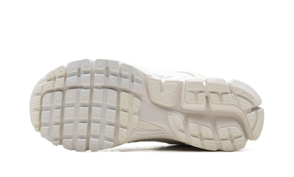 Zoom Vomero 5 WMNS "Phantom Light Bone" HQ0458 003