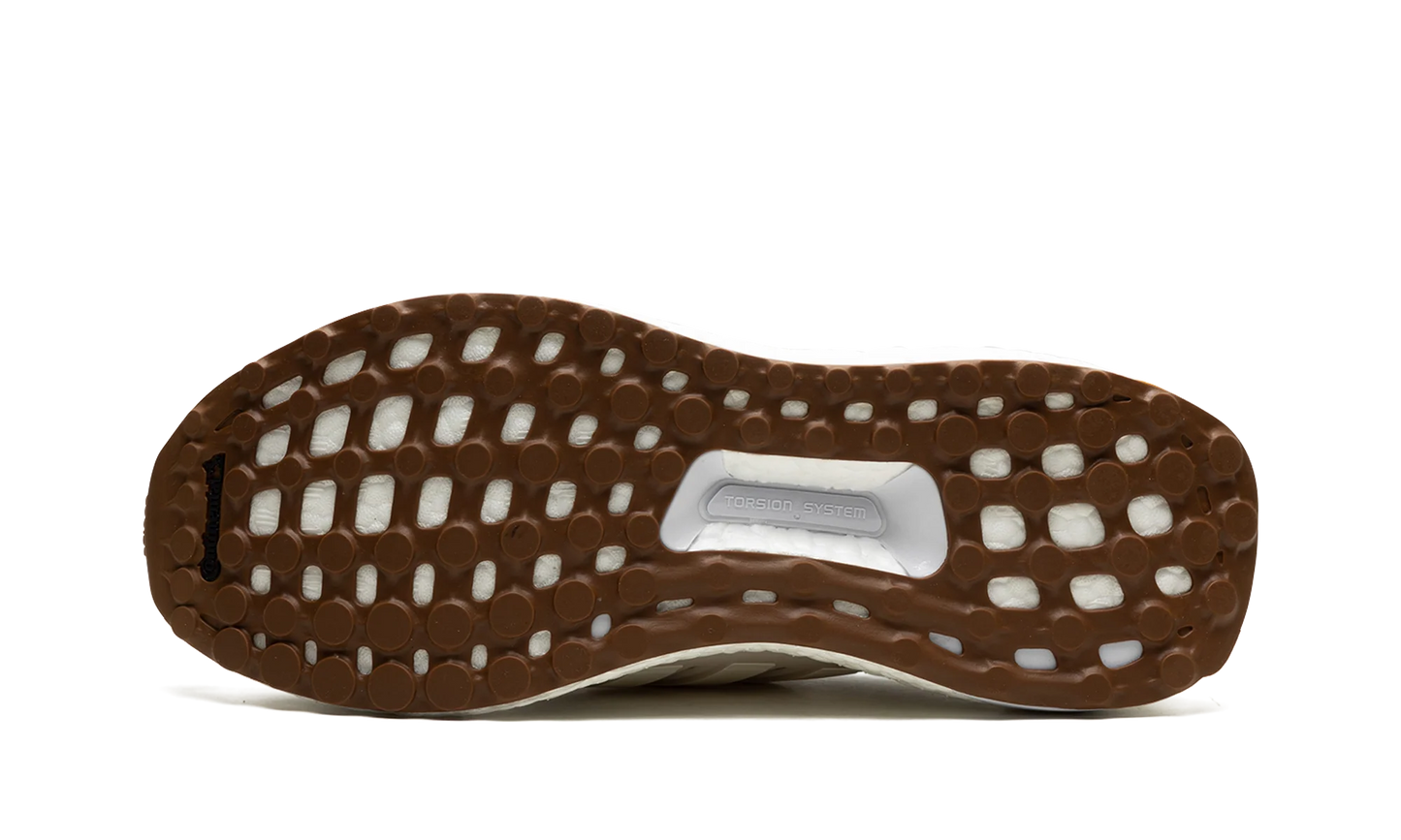 UltraBoost 4.0 "Ivy Park" GX5370