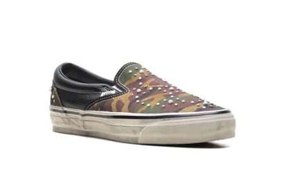 LX Classic Slip-On 98 "Pearlized Pack Camo Black" VN000D9PCAK