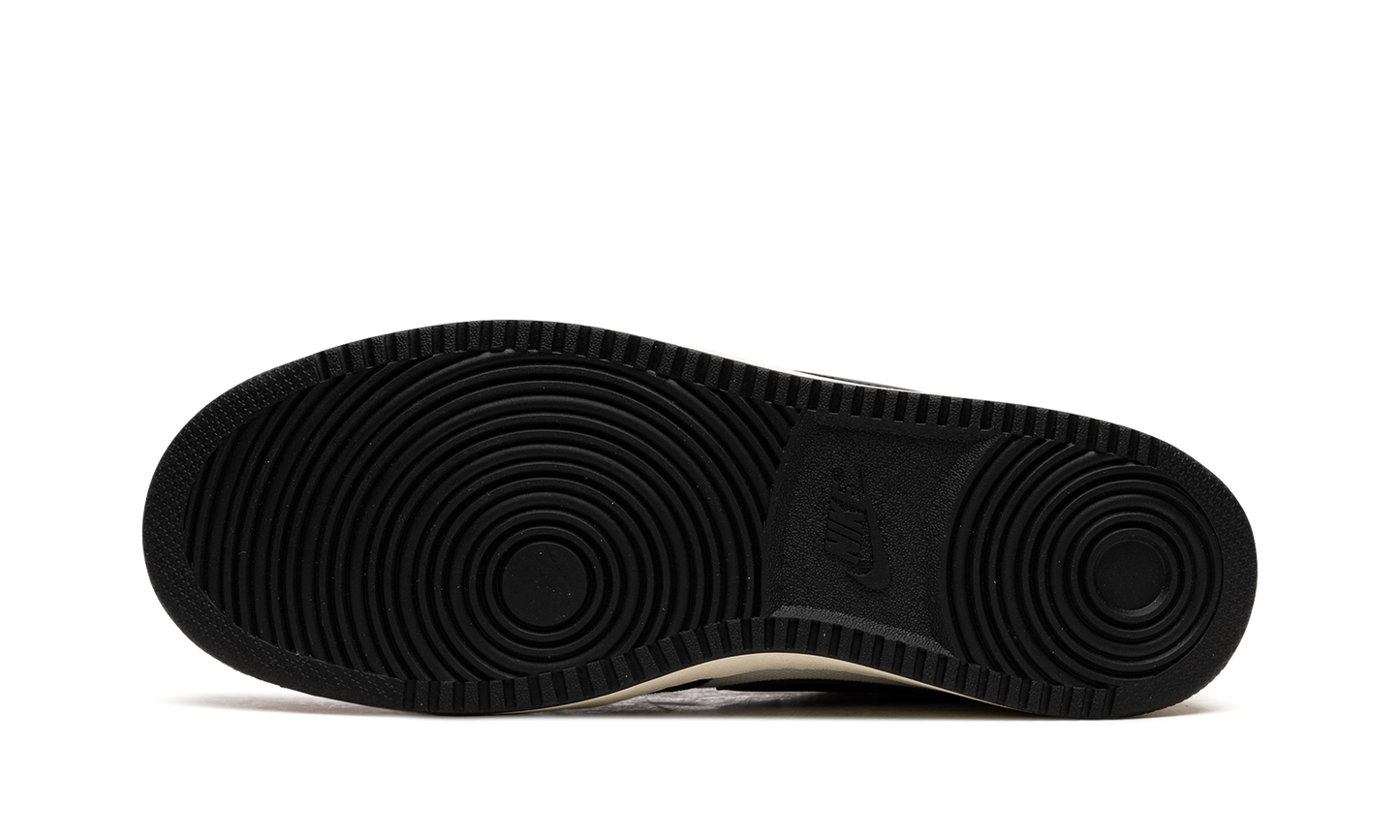 1 KO Low "Black / White" DX4981 100