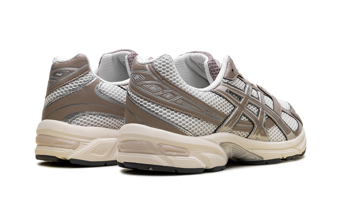 Gel 1130 WMNS "Cream Cinnamon" 1203A609 108