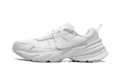 V2K Run WMNS"White Summit White" HJ5269 100