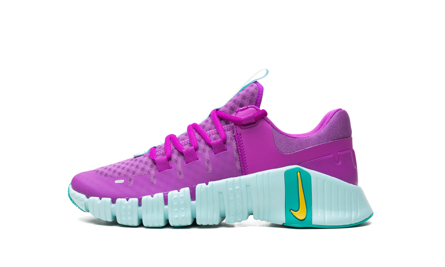 Free Metcon 5 WMNS"Hyper Violet" DV3950 501