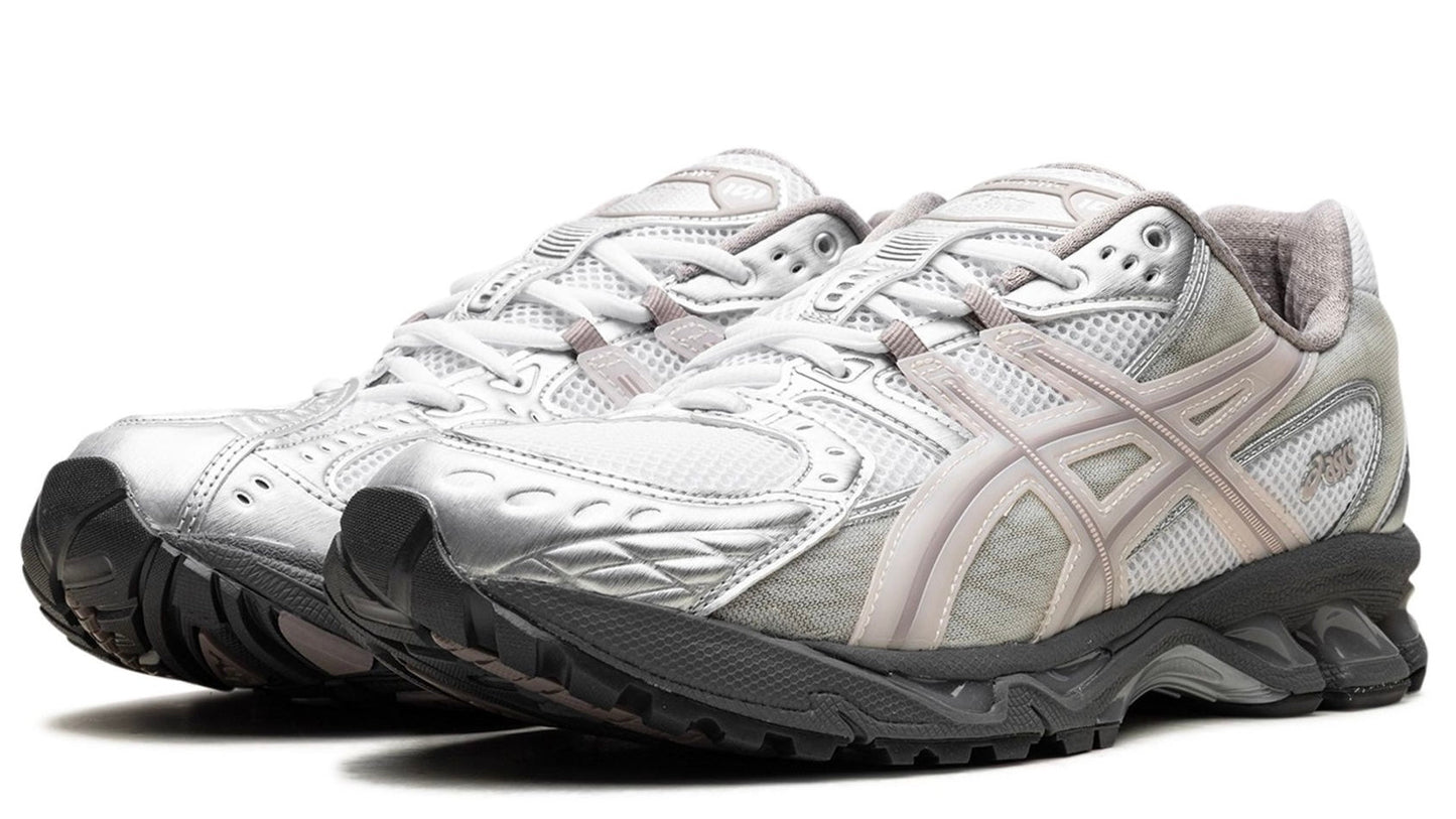 Gel Nimbus 10.1 x Kith ‘White Morganite’