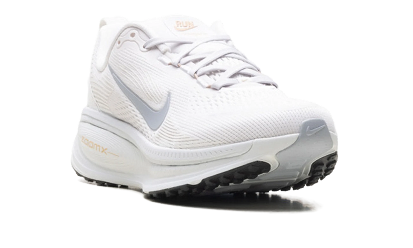 Vomero 18 WMNS "Vast Grey Summit White" HM6804 007