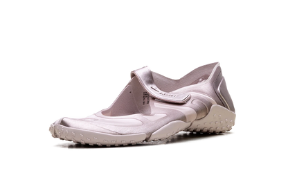 Air Rift Satin WMNS "SKIMS - Slit Red" IQ7158 600