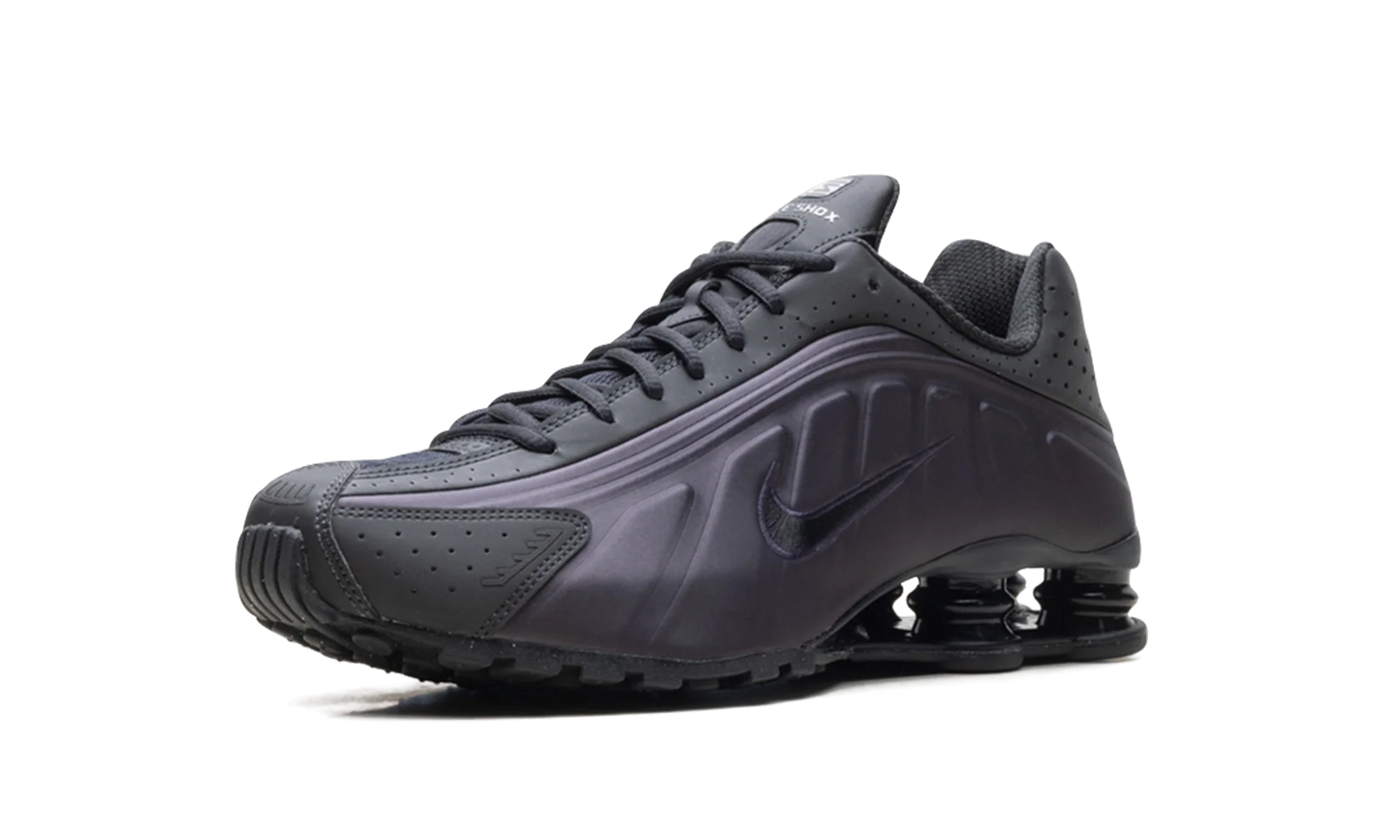 Shox R4 "Cave Purple Black" HQ1988 500