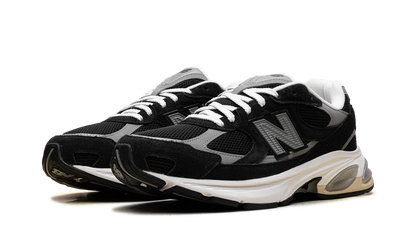 2010 "Black / Shadow Grey" U2010892
