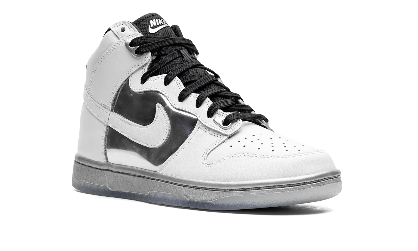 Dunk High SE WMNS"Chrome" DX5928 100