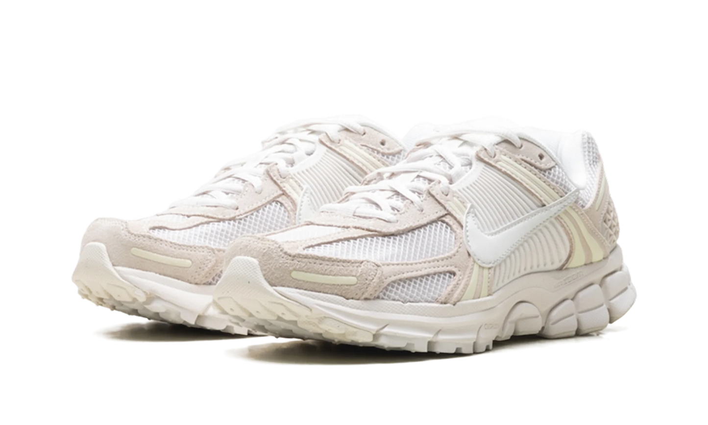 Zoom Vomero 5 WMNS "Phantom Light Bone" HQ0458 003