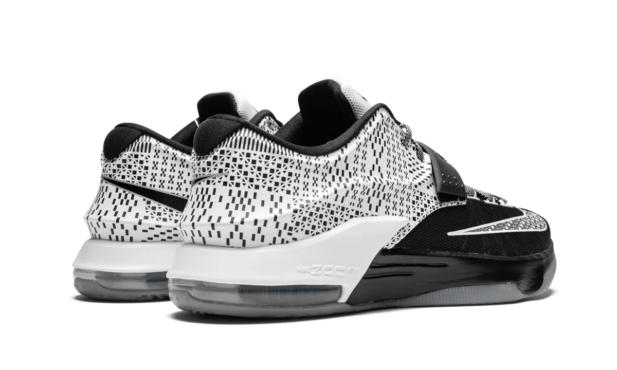 KD 7 BHM "Black History Month" 718817 010