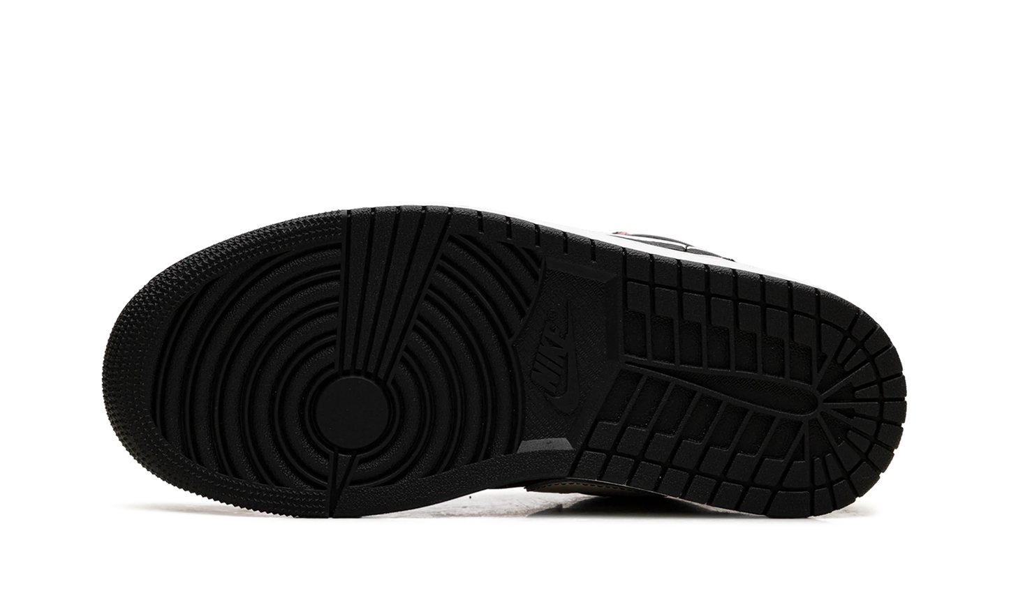 Air Jordan 1 Low SE "Black/Black/Racer Pink/Pale Ivory" IR0842 010