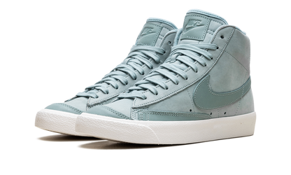 Blazer Mid WMNS"Mineral" DQ7572 300