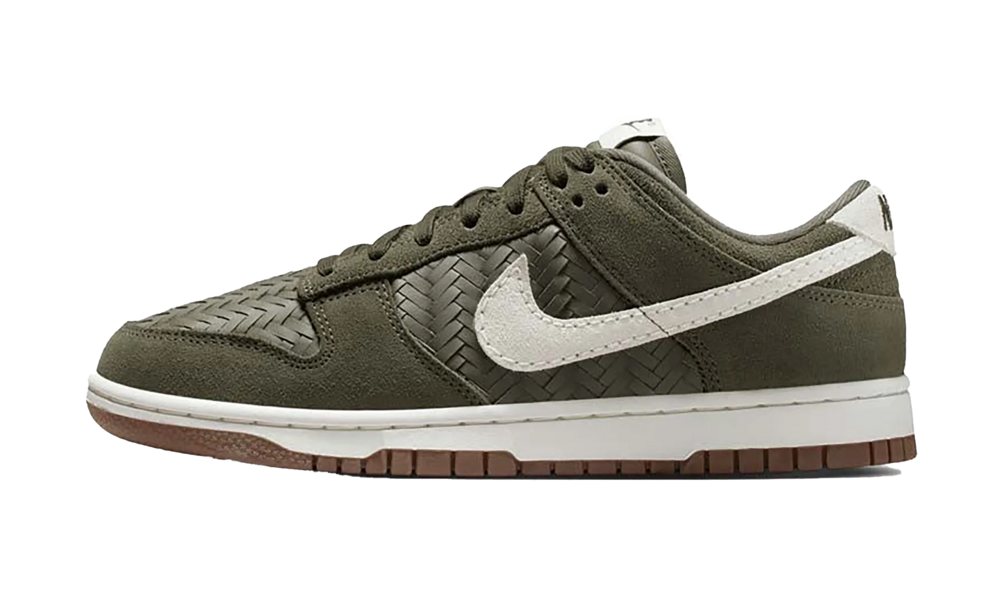 Dunk Low Premium SE WMNS "Woven Medium Olive Gum" IB6161 200