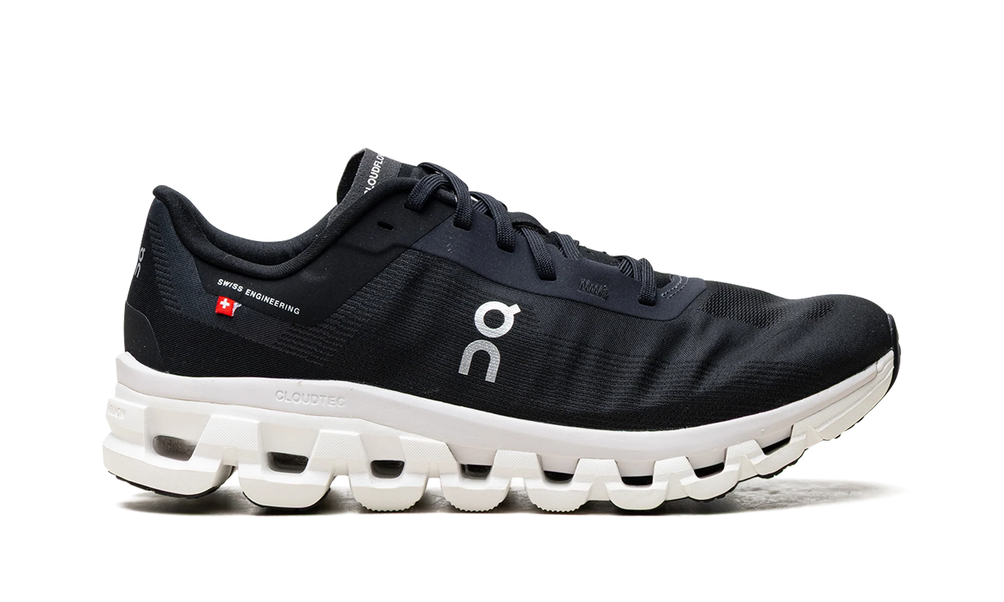 Cloudflow 4 WMNS "Black White" 3WD30110299