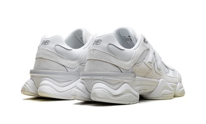 9060 "Reflection White" U906027Z