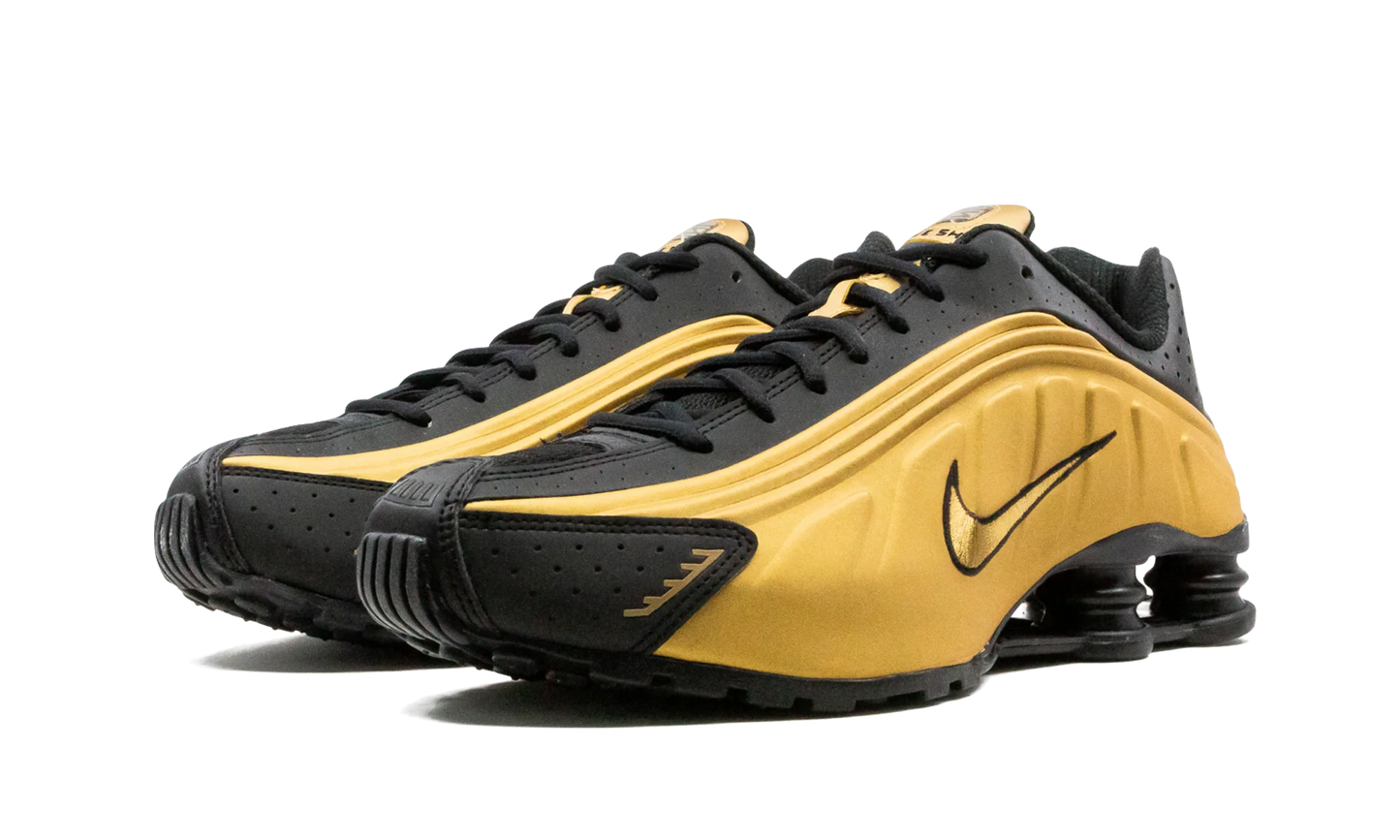 Shox R4 "Metallic Gold" 104265 702