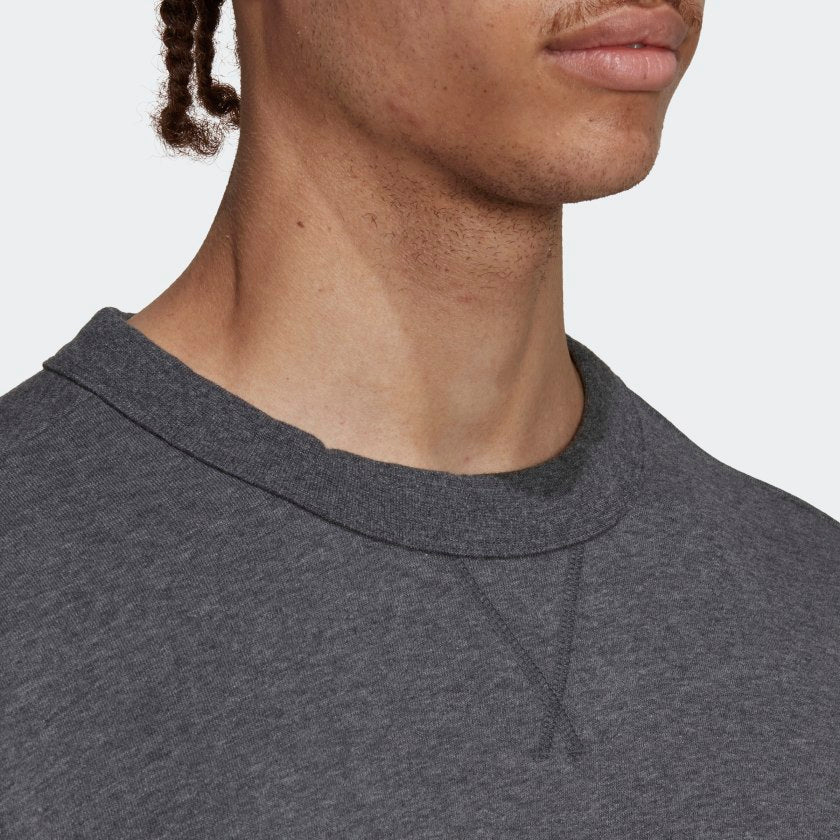 Men's adidas FIFA World Cup 2022 Official Emblem Sweatshirt