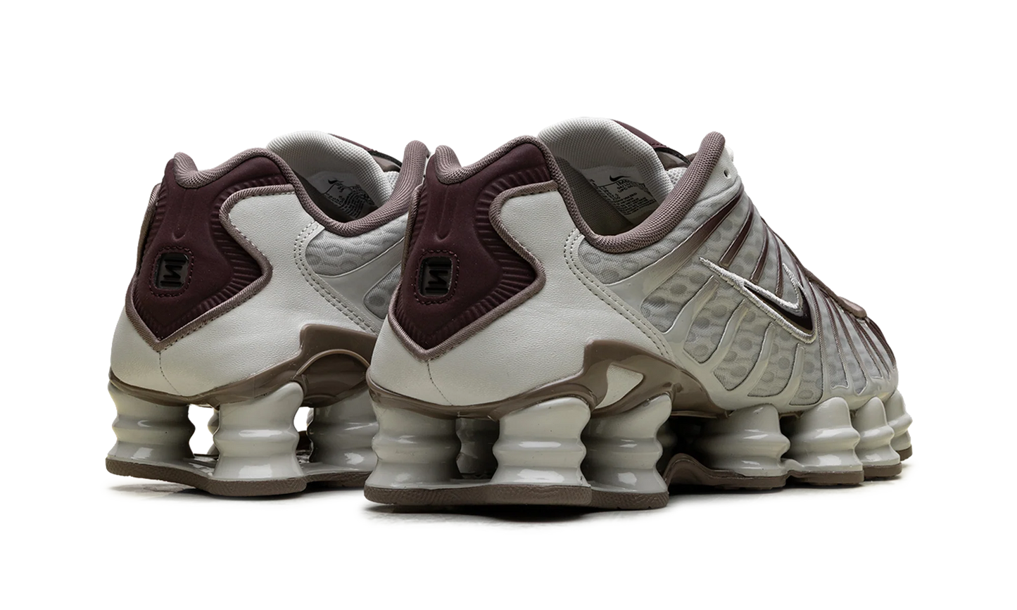 Shox TL WMNS "Light Bone Burgundy Crush" IM6013 072