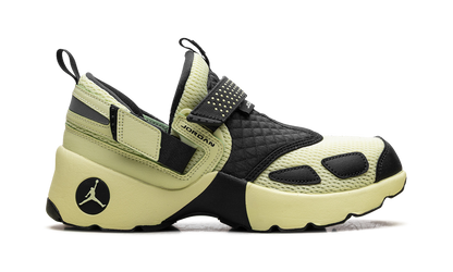 Trunner LX "Luminous Green" HQ2164 302
