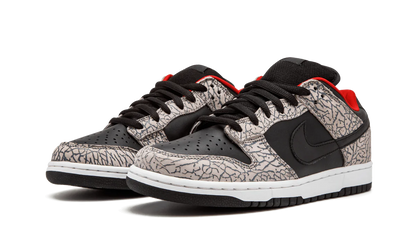 SB Dunk Low Pro "Supreme - Black Cement" 304292 131