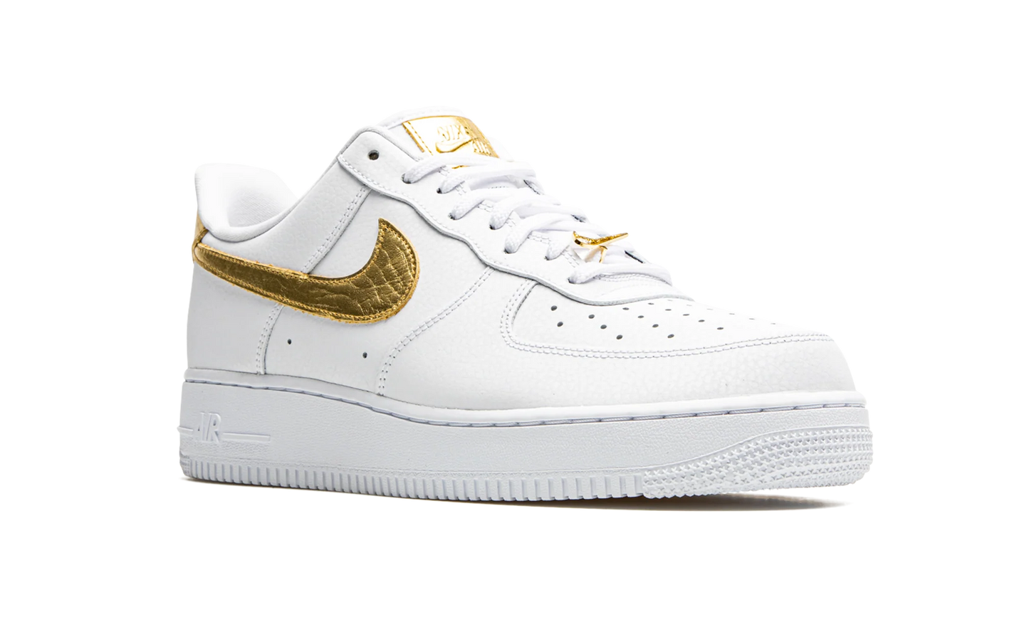 Air Force 1 Low '07 LV8 "Gold Foil" DC2181 100
