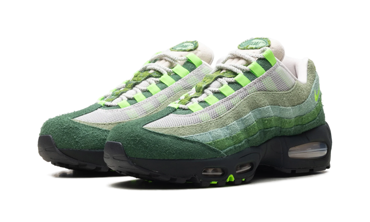 Air Max 95 "Big Bubble Ducks of a Feather Oregon Ducks The Woods" IQ3986 300