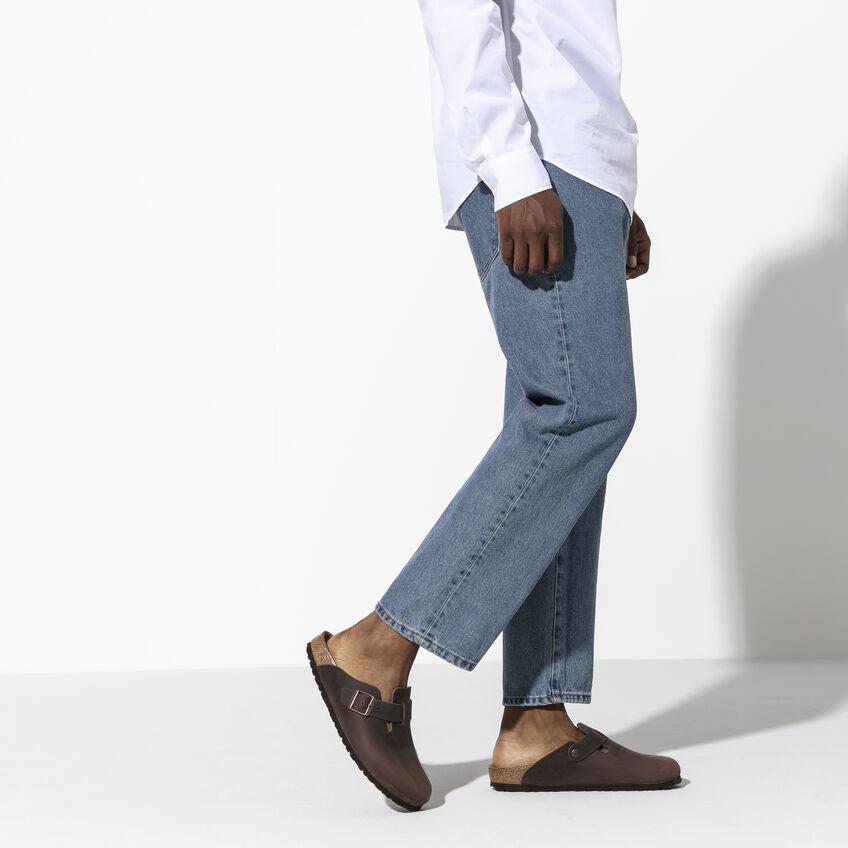 Boston Oiled Leather Classic Footbed Clog in Habana
