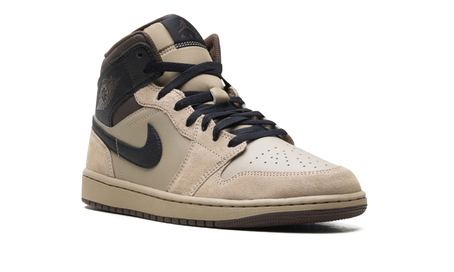 1 Mid "Khaki Baroque Brown" HV6422 200