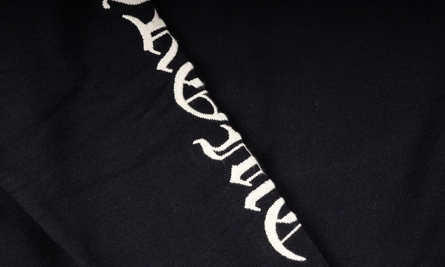 Embroidered Sweatshirt "Black" CHRM0935