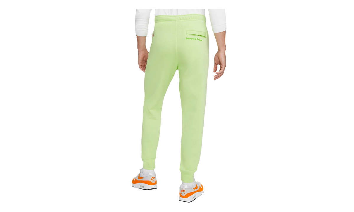 Sportswear World Tour Jogger Pants "Light Liquid Lime" DD0884 383