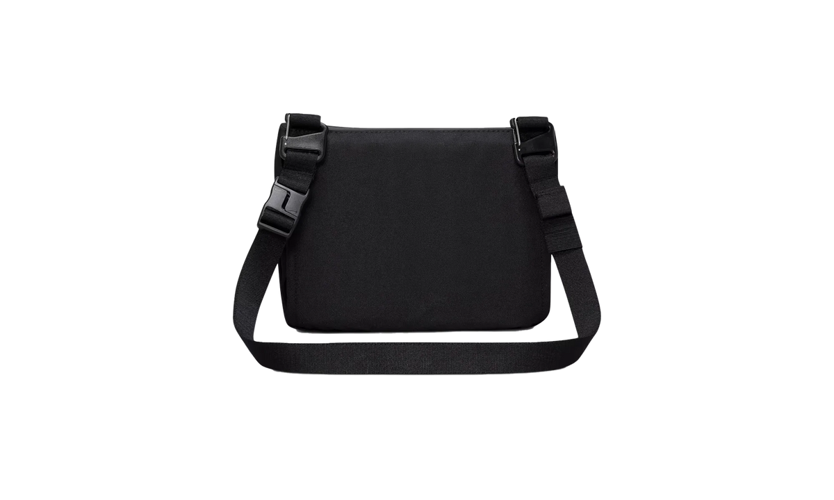 ACG Crossbody Bag (3L) "DAYMAX" HJ8180 010
