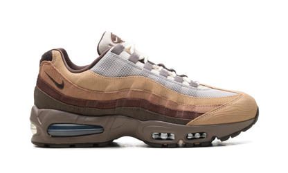 Air Max 95 "Big Bubble Ducks of a Feather Oregon Ducks Lumber Yard" IQ3988 001