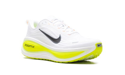 Vomero Plus "White Barely Volt Black" HV8150 120