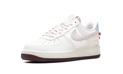 Nike Air Force 1 WMNS "Valentine's Day (2026)" IQ4937 161