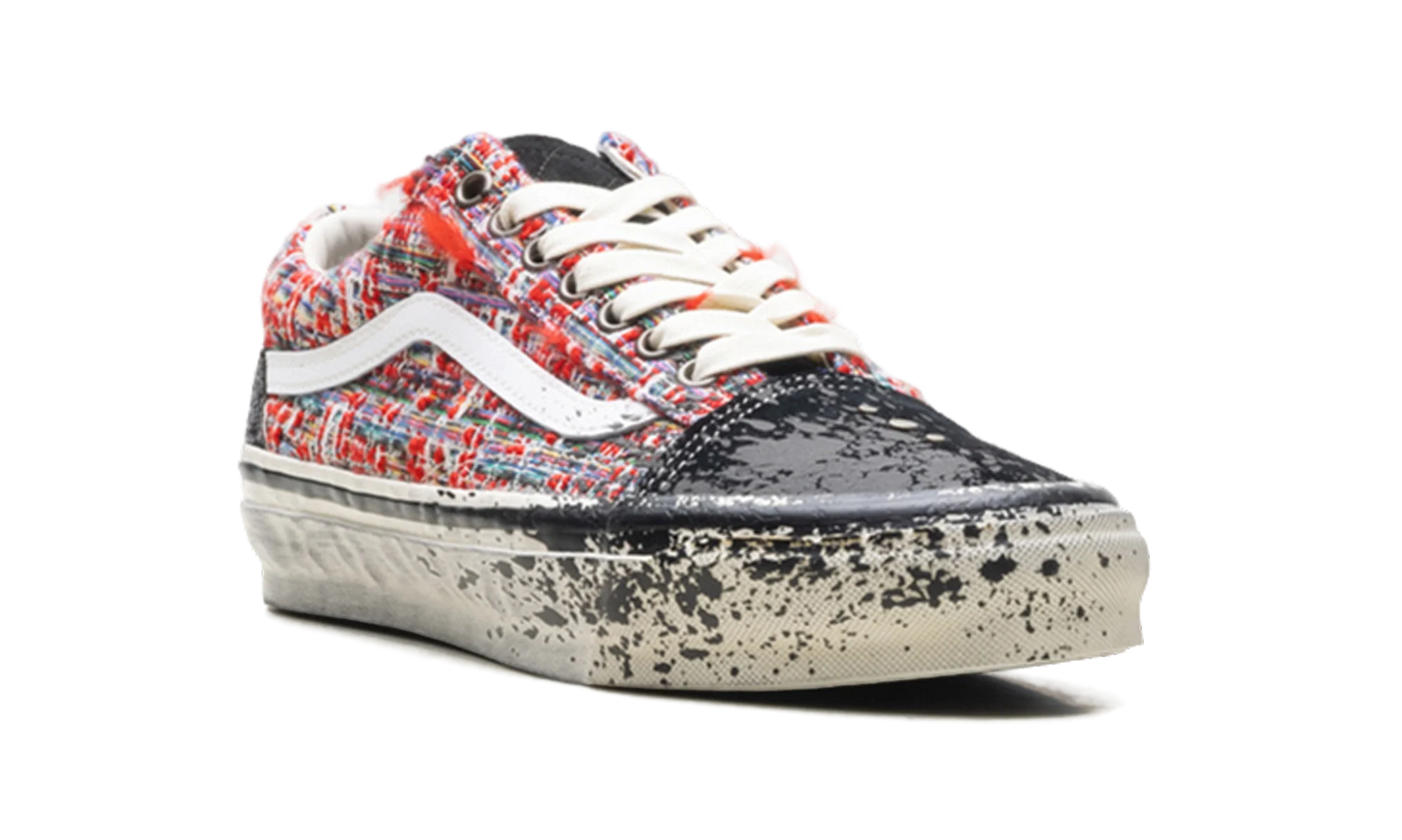 Premium Old Skool "Charms Red Black" VN000D9VBOS