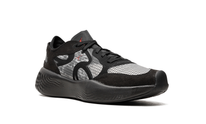 Delta 3 Low "Black Anthracite" DN2647 060