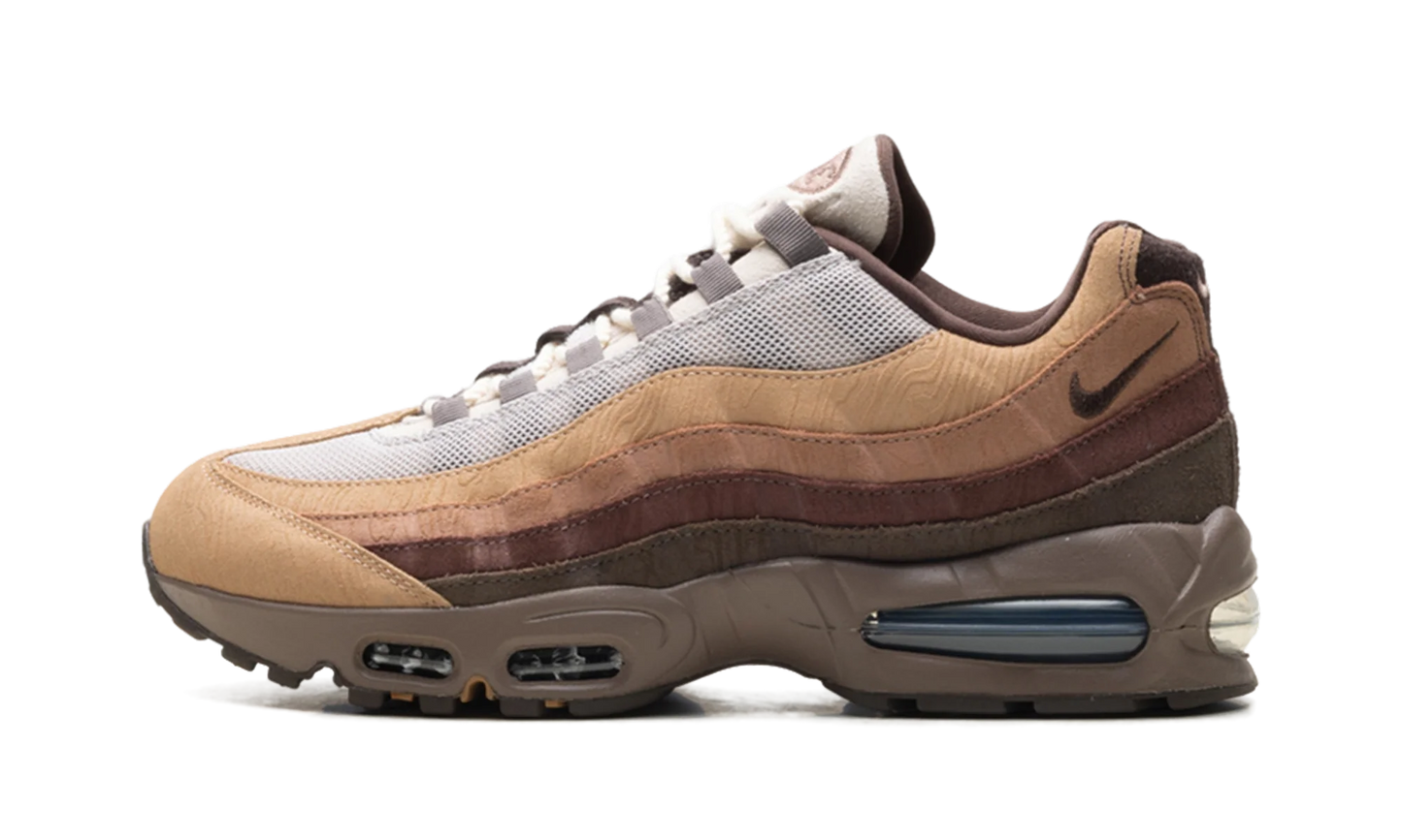 Air Max 95 "Big Bubble Ducks of a Feather Oregon Ducks Lumber Yard" IQ3988 001
