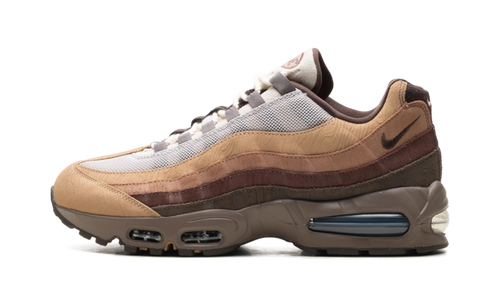 Air Max 95 "Big Bubble Ducks of a Feather Oregon Ducks Lumber Yard" IQ3988 001