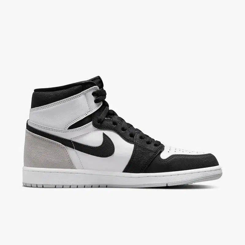 Air Jordan 1 Retro High OG 'Stage Haze' (2022)