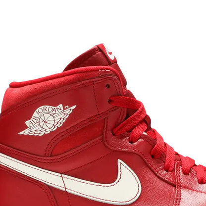 1 Retro 'Gym Red' (2014)