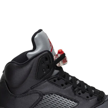 5 'Satin Bred'