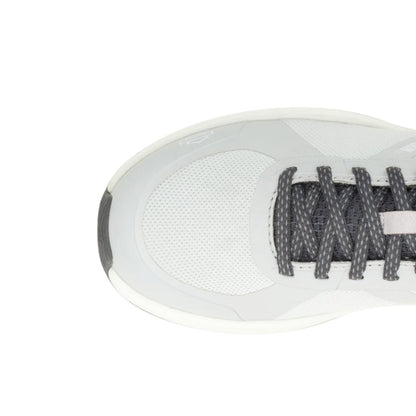 Rally Sneaker