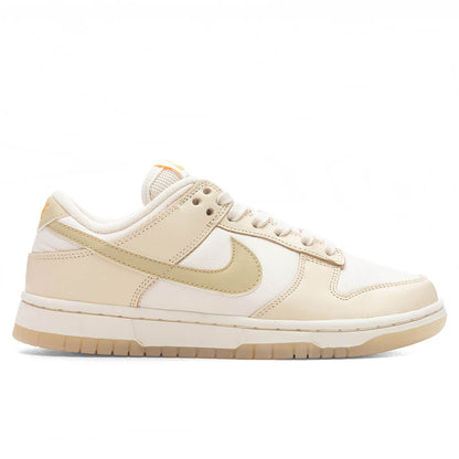 Women's Dunk Low - Muslin/Team Gold/Pale Ivory/Laser Orange