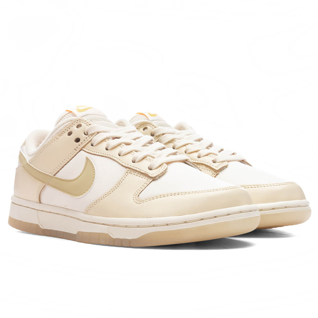 Women's Dunk Low - Muslin/Team Gold/Pale Ivory/Laser Orange