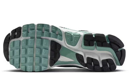 Zoom Vomero 5 Cannon (Women's)