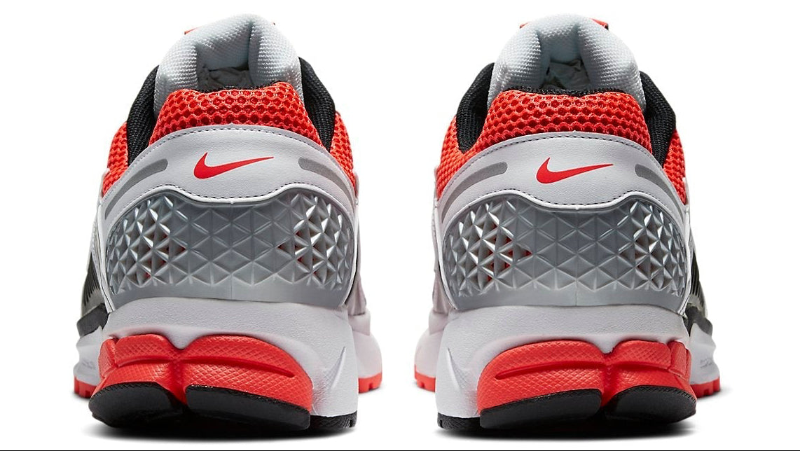 Zoom Vomero 5 Bright Crimson