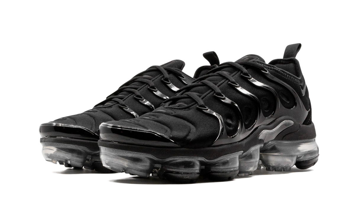 AIR VAPORMAX PLUS WMNS"Triple Black" DH1063 001