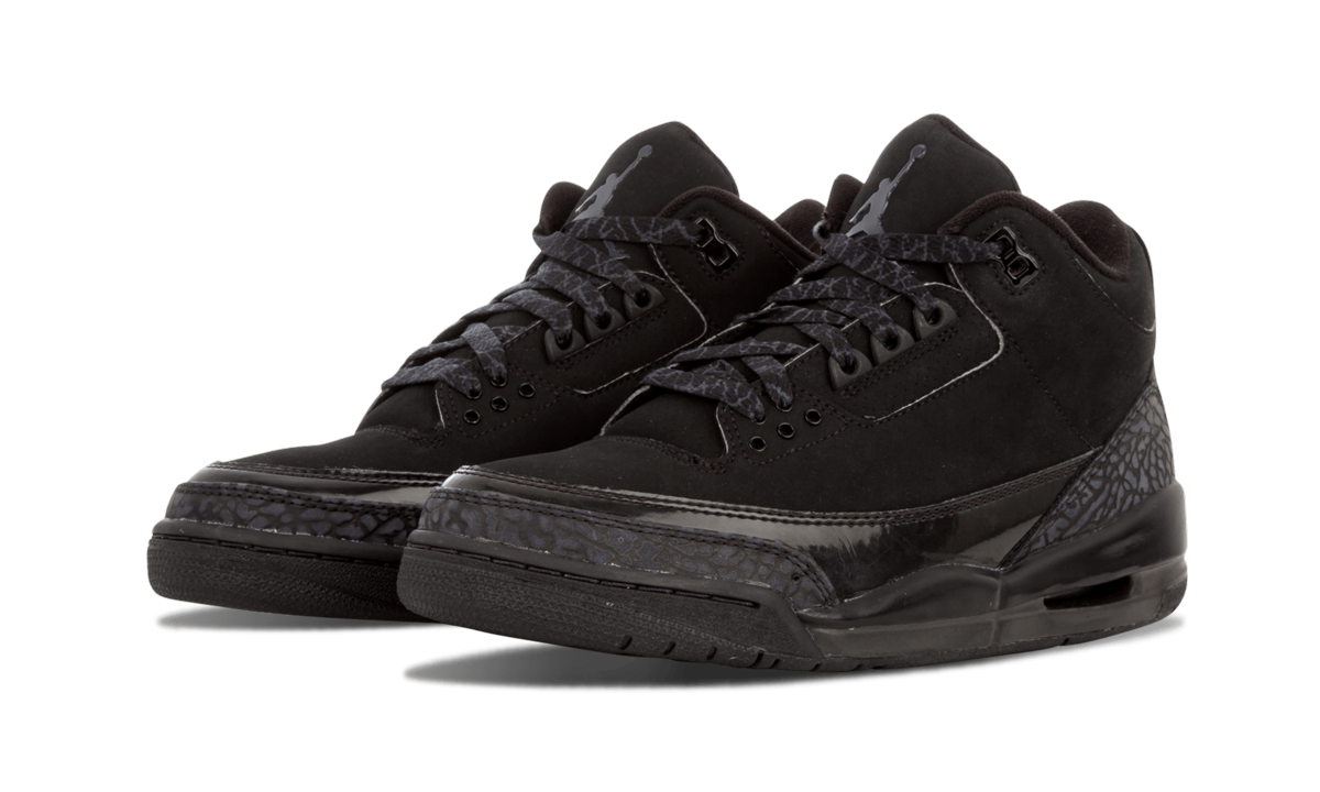 3 Retro "Black Cat" 136064 002
