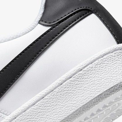 Court Royale 'White Black